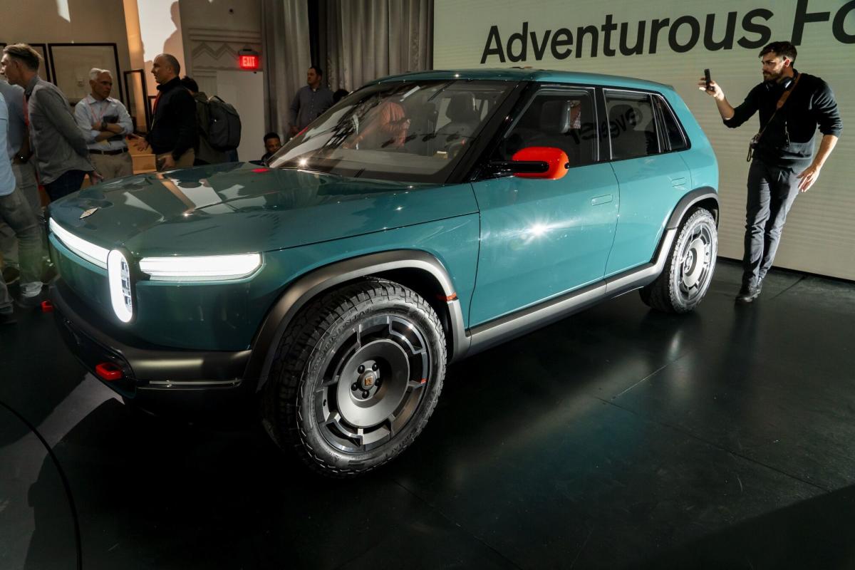 Rivian and Lucid are at new lows as Ford cuts prices to fans' concerns about electric vehicles