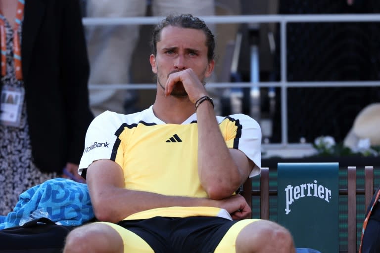 Alexander Zverev tras perder la final de Roland Garros ante Carlos Alcaraz. En París, el 9 de junio de 2024 (ALAIN JOCARD)