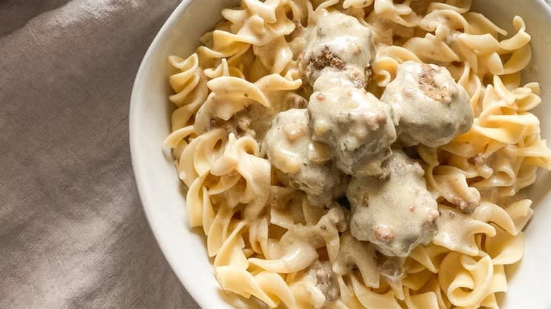 Swedish meatballs with noodles
