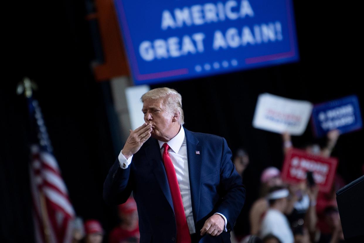 US president holds indoor campaign event despite coronavirus pandemic  (AFP via Getty Images)