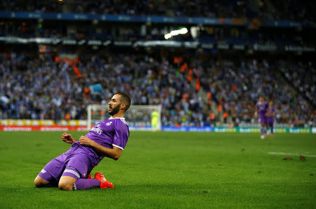 Football Soccer - Espanyol v Real Madrid - Spanish La Liga Santander - RCDE stadium, Cornella - El Prat, Spain - 18/09/16 Real Madrid's Karim Benzema celebrates a goal. REUTERS/Albert Gea