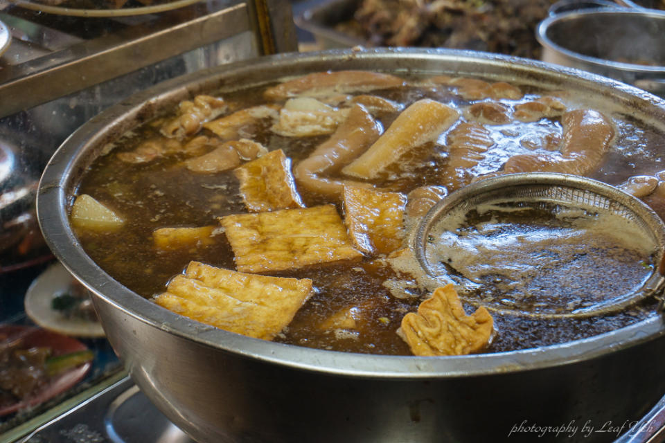 大胖烏醋麵,三重大胖烏醋乾麵,三重幸福水漾公園美食,三重骨仔肉湯推薦,三重工業區美食小吃,三重工業區烏醋麵