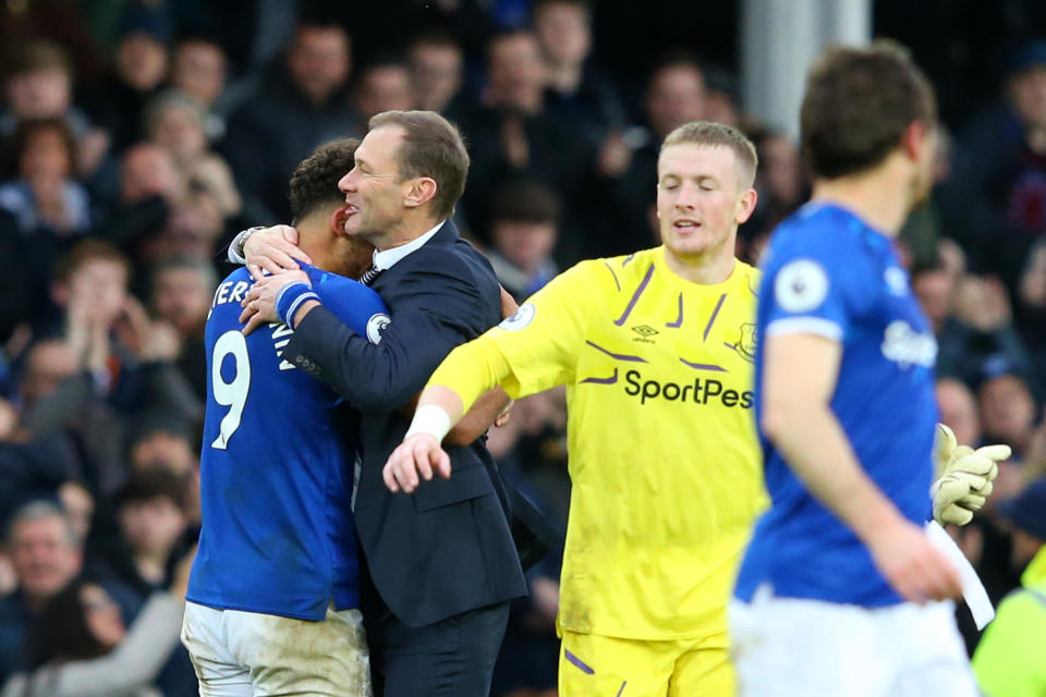 LIVERPOOL, ENGLAND - DECEMBER 07: Interim Everton Manager, Duncan Ferguson celebrates victory with Dominic Calvert-Lewin of Everton following the Premier League match between Everton FC and Chelsea FC at Goodison Park on December 07, 2019 in Liverpool, United Kingdom. (Photo by Alex Livesey/Getty Images)