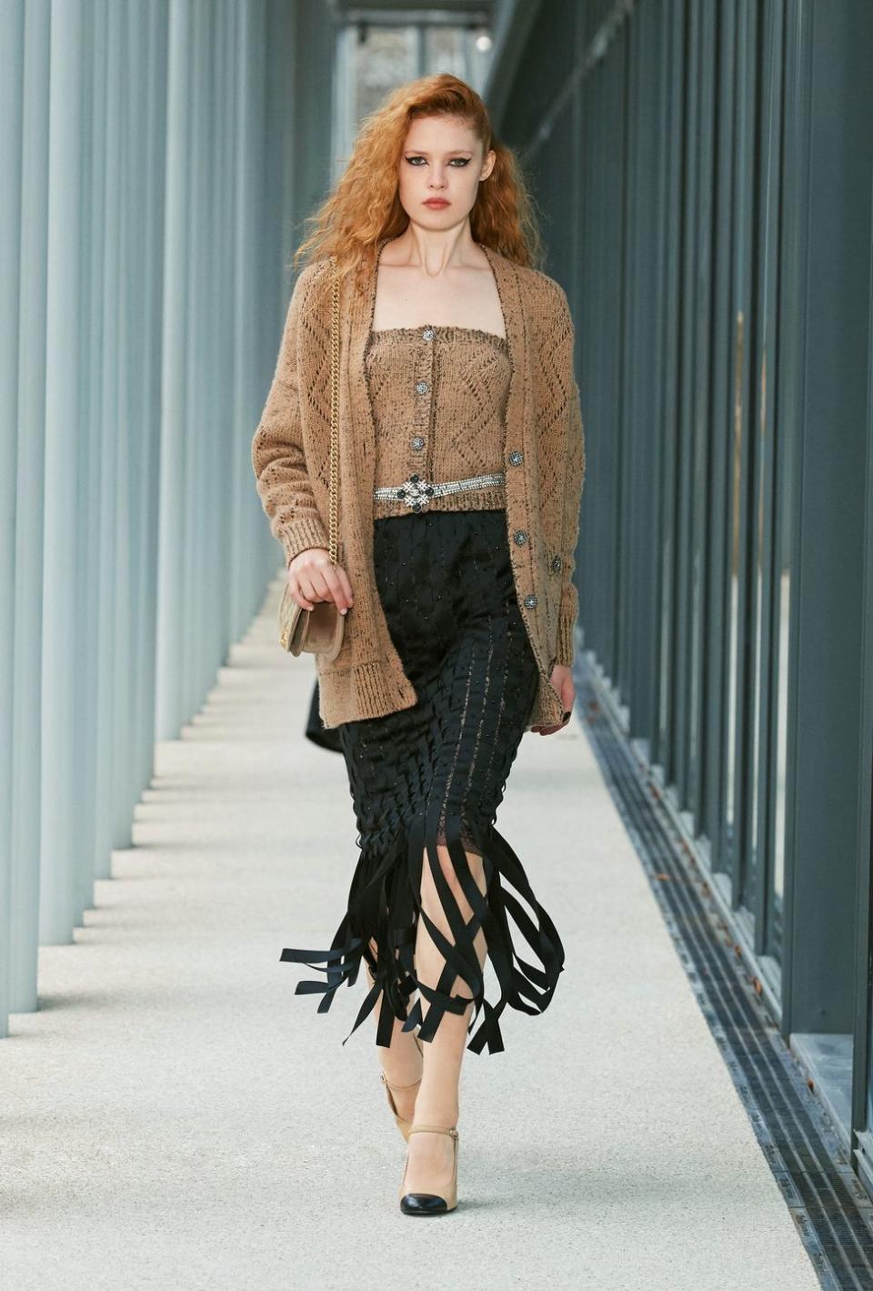 Every look you need to see from Chanel's Métiers d'art 2021 show