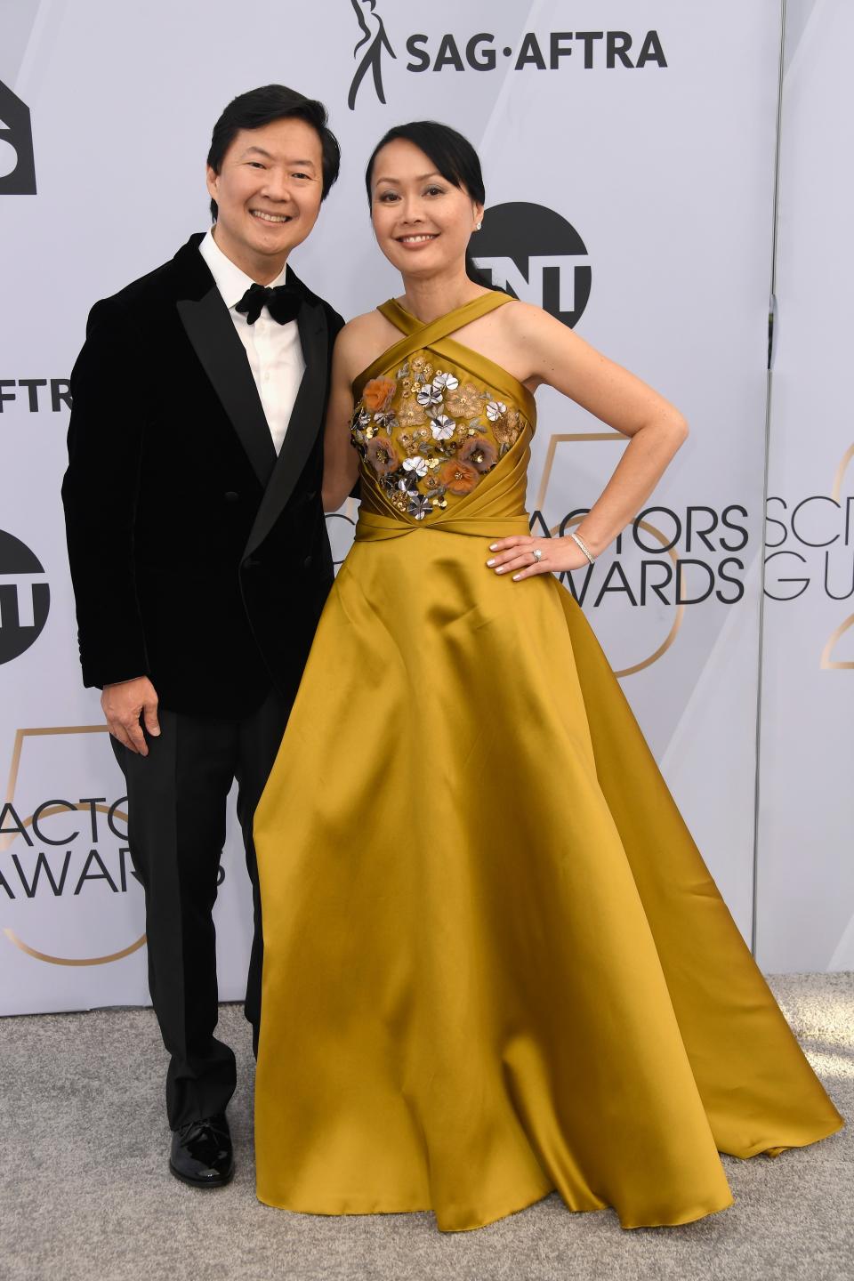 <h1 class="title">Ken Jeong and Tran Jeong</h1><cite class="credit">Photo: Getty Images</cite>