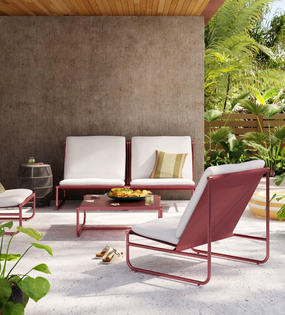 <p><a href="https://go.redirectingat.com?id=74968X1596630&url=https%3A%2F%2Fwww.allmodern.com%2Foutdoor%2Fpdp%2Febers-5-piece-sofa-set-obtv1776.html&sref=https%3A%2F%2Fwww.townandcountrymag.com%2Fstyle%2Fhome-decor%2Fg60550708%2Fbest-outdoor-furniture-sets%2F" rel="nofollow noopener" target="_blank" data-ylk="slk:Shop Now;elm:context_link;itc:0;sec:content-canvas" class="link ">Shop Now</a></p><p>Ebers Sofa Set</p><p>allmodern.com</p><p>$2570.00</p>