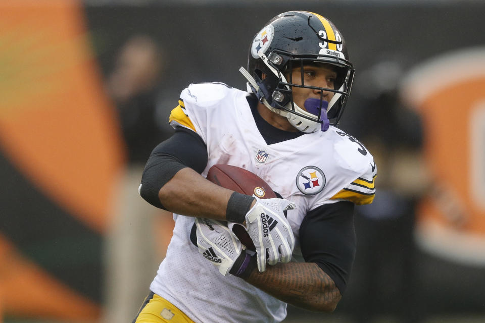 James Conner has been one of the best fantasy RBs this season, but a tough second-half schedule and the specter of Le’Veon Bell loom large. (AP Photo/Gary Landers)