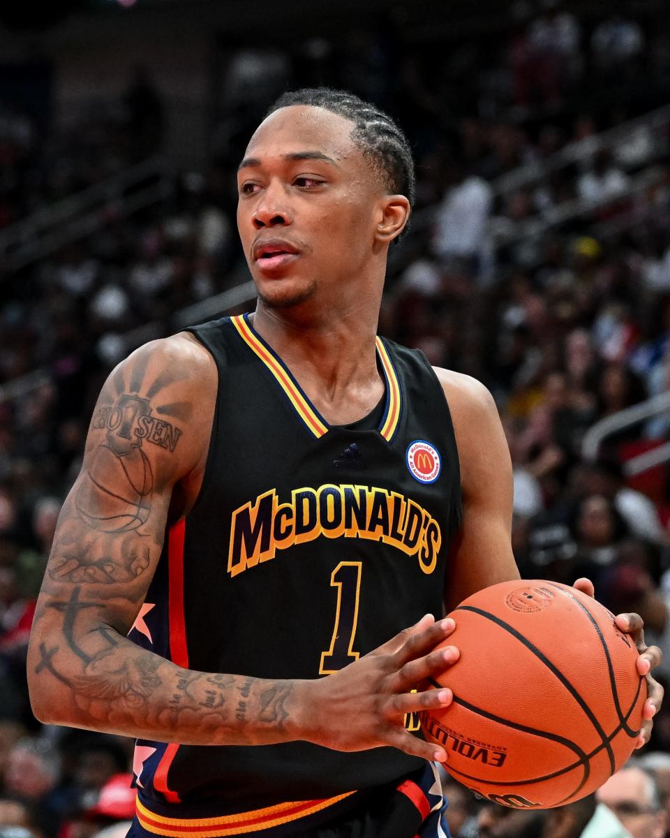 Ron Holland plays in the McDonald's All-American Game on March 28, 2023.