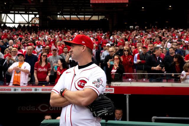 Bengals Burrow, Chase, Higgins meet Joey Votto at Reds home opener