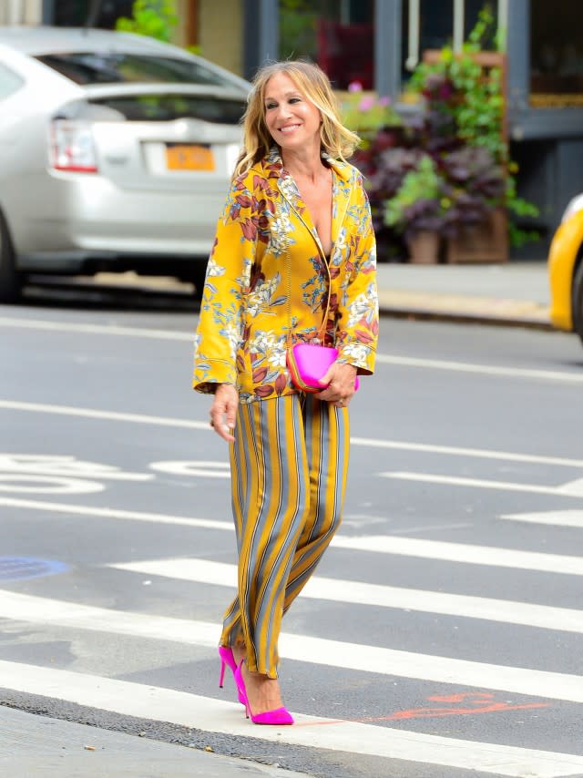 The style icon brightened up the streets of New York City by mixing bold shades and prints for a head-turning result.