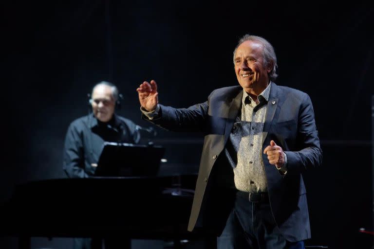 Joan Manuel Serrat se despidió de su público cordobés