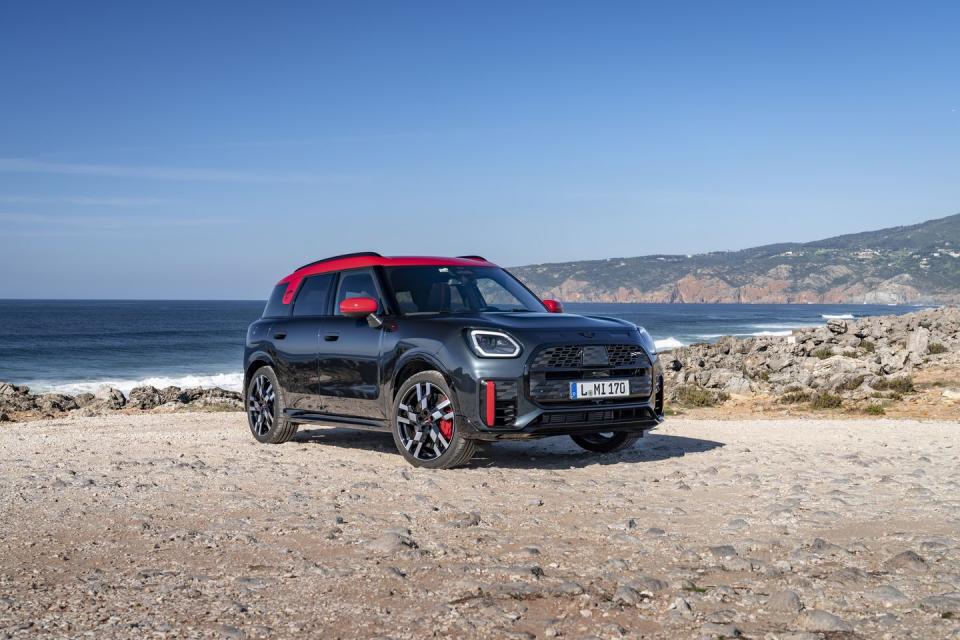 2025 mini countryman jcw