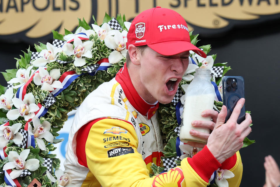 Milk and a selfie. (Justin Casterline/Getty Images)