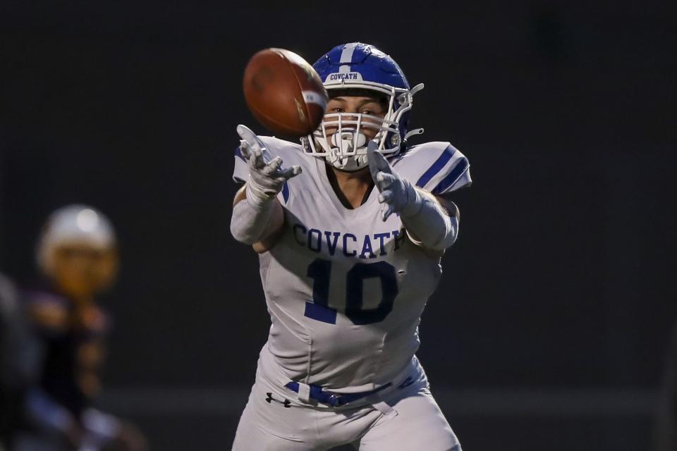 Covington Catholic tight end Willie Rodriguez (10) attempts to catch a pass during a game at Cooper High School on Sept. 23, 2022.