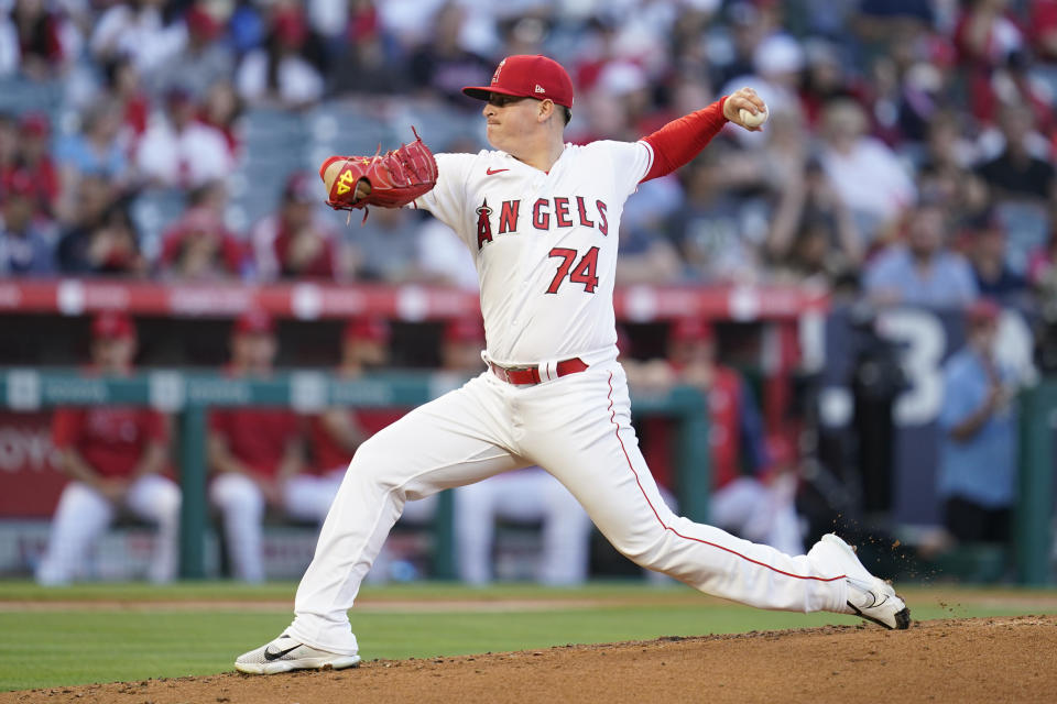 Los Angeles Angels starting pitcher Jhonathan Diaz (74) throws during the first inning of a baseball game in Anaheim, Calif., Friday, May 6, 2022. (AP Photo/Ashley Landis)