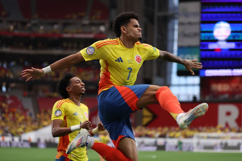 Luis Diaz of Colombia celebrates after scoring the team's first goal via penalty during the CONMEBOL Copa America 2024 Group D match between Colombia and Costa Rica at State Farm Stadium on June 28, 2024 in Glendale, Arizona.
