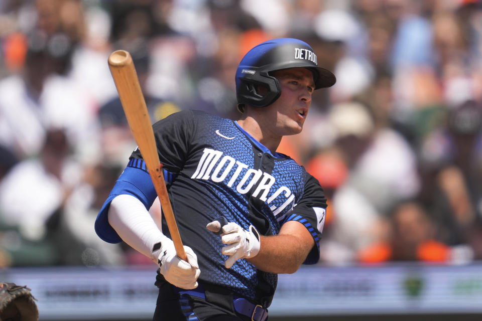 Detroit Tigers' Kerry Carpenter singles against the Toronto Blue Jays in the fourth inning of a baseball game, Saturday, May 25, 2024, in Detroit. (AP Photo/Paul Sancya)