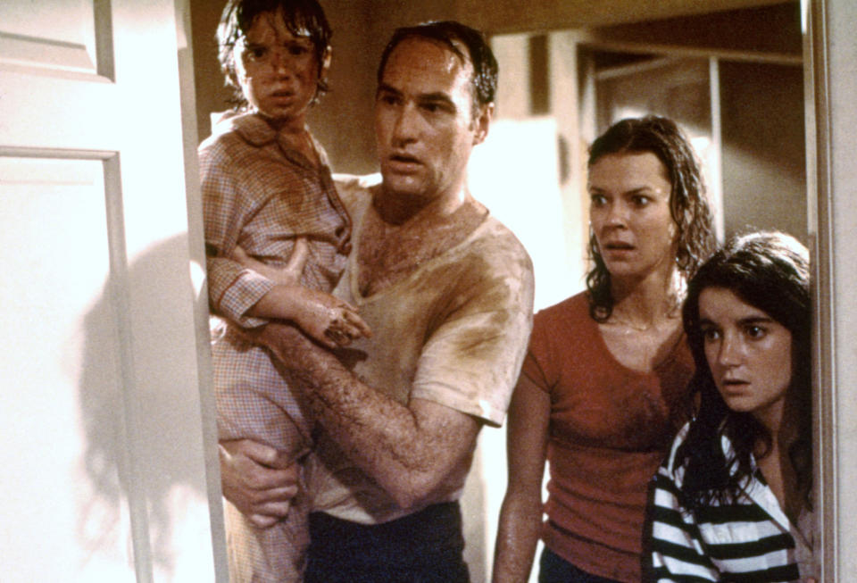 From l to r: Olier Robins, Craig T. Nelson, JoBeth Williams and Dominique Dunne in Poltergeist. (Photo: MGM/Courtesy Everett Collection)