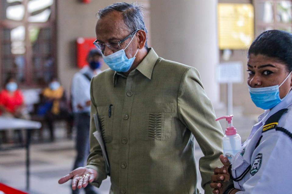 Former auditor-general Tan Sri Ambrin Buang is pictured at the Kuala Lumpur High Court August 10, 2020. — Picture by Hari Anggara