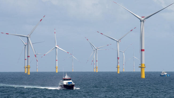 Vom Boom in die Flaute: Im Vorfeld der Husum-Windmesse ist die Branche in Aufruhr. Auf dem deutschen Markt brechen die Preise ein. Nach einigen Schlappen gelingt nun zumindest Innogy ein Coup – allerdings im Ausland.