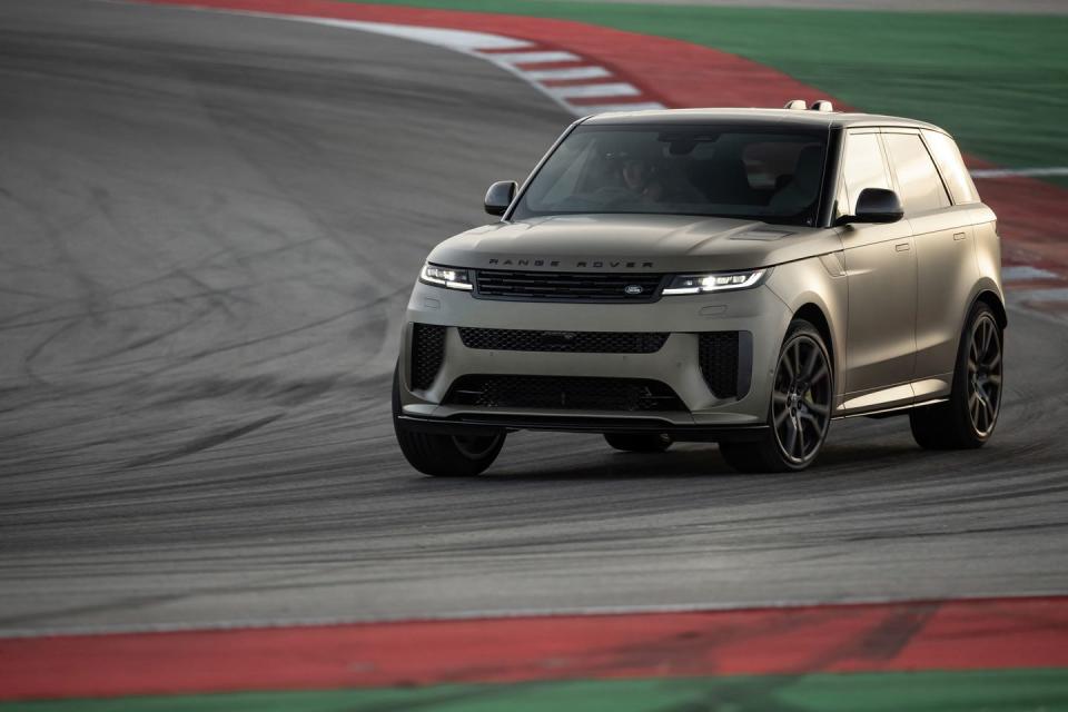 2024 land rover range rover sport sv