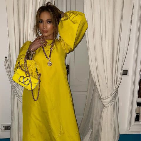 <p><a href="https://www.instagram.com/jlo/" data-component="link" data-source="inlineLink" data-type="externalLink" data-ordinal="1">@jlo</a>/instagram</p>