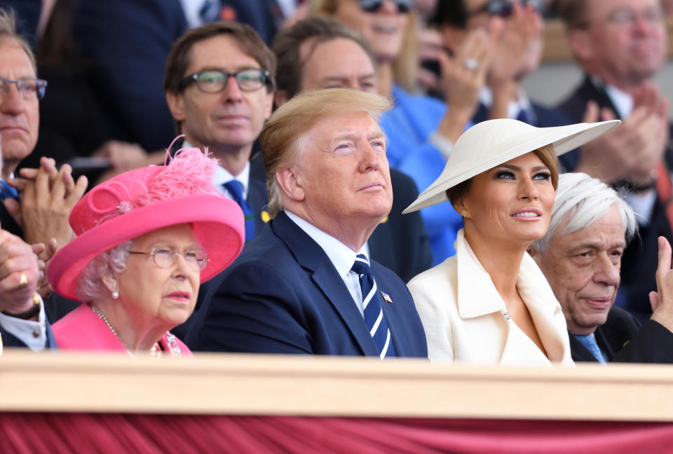 Con la asistencia al acto celebrado en Portsmouth este miércoles en conmemoración del 75 aniversario del desembarco de Normandía finalizó la visita oficial de Donald Trump y su esposa Melania a Reino Unido. De nuevo volvieron a coincidir con Isabel II, quien presidió el evento y que se ha reunido ya con 12 de los 13 presidentes (todos excepto Lyndon B. Johnson) que han gobernado Estados Unidos desde que accedió al trono. (Foto: Karwai Tang / WireImage / Getty Images).