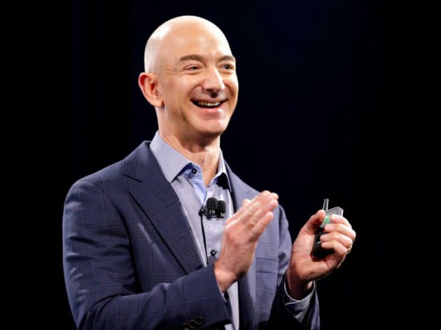 <p>3. Jeff Bezos – E’ un imprenditore statunitense, fondatore e CEO di Amazon.com, compagnia di commercio elettronico. Sotto la sua guida, Amazon.com è diventato il più grande rivenditore su Internet. Vale 73,1 miliardi di dollari. </p>