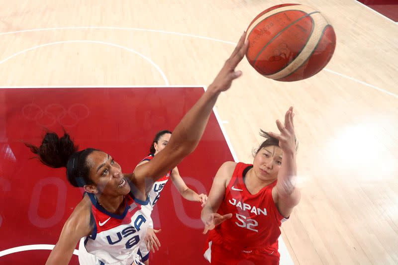 Basketball - Women - Group B - United States v Japan