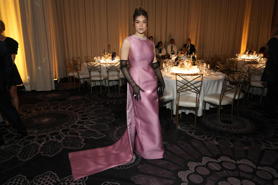 Hailee Steinfeld arrives at the 81st Golden Globe Awards on Sunday, Jan. 7, 2024, at the Beverly Hilton in Beverly Hills, Calif. (AP Photo/Chris Pizzello)