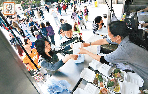 美食車開業首年最受歡迎，總營業額達二千一百多萬元。