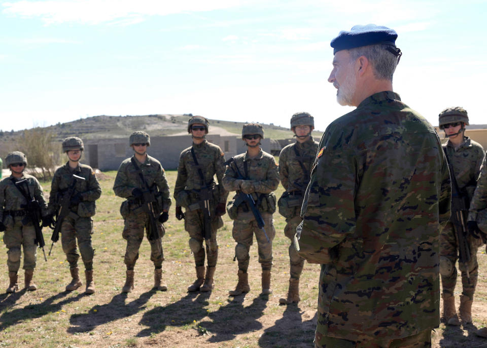 Le roi d'Espagne a rendu visite à sa fille à l'Académie générale militaire