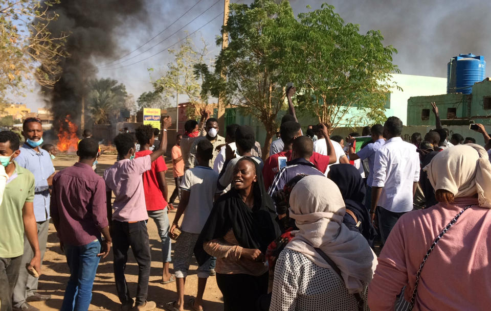 Anti-government protesters rally in Khartoum, Sudan, Sunday, Jan. 13, 2019. Hundreds of protesters are marching again in and around Sudan's capitol Khartoum, the fourth week of unrest that began over the rising price of bread and a failing economy but which now calls for the ouster of autocratic President Omar al-Bashir. (AP Photo)