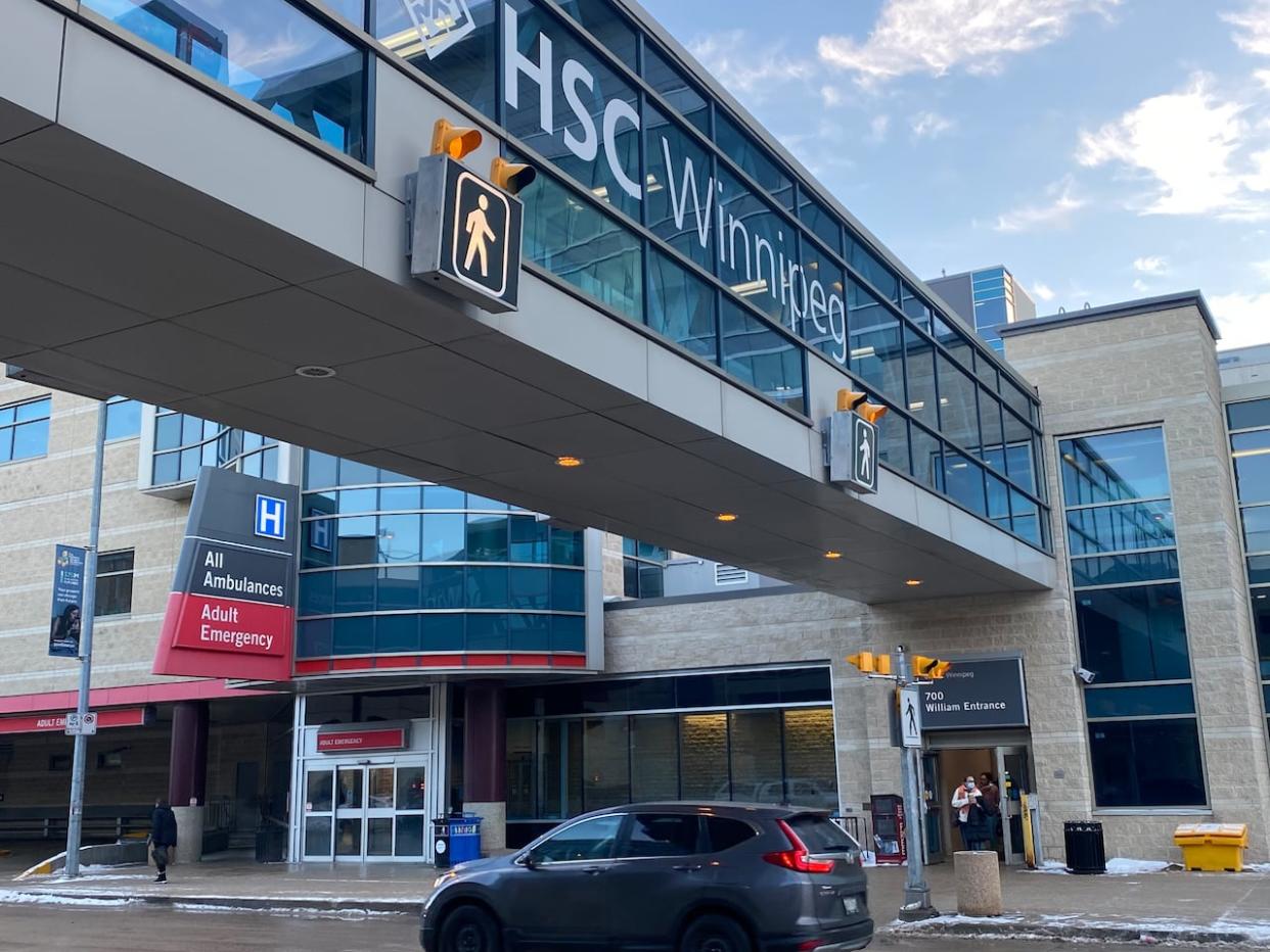 There were 164 patients who sought care at HSC's adult ER over the weekend, of which 119 were seriously ill, a Shared Health spokesperson told CBC News on Monday. (Fernand Detillieux/Radio-Canada - image credit)