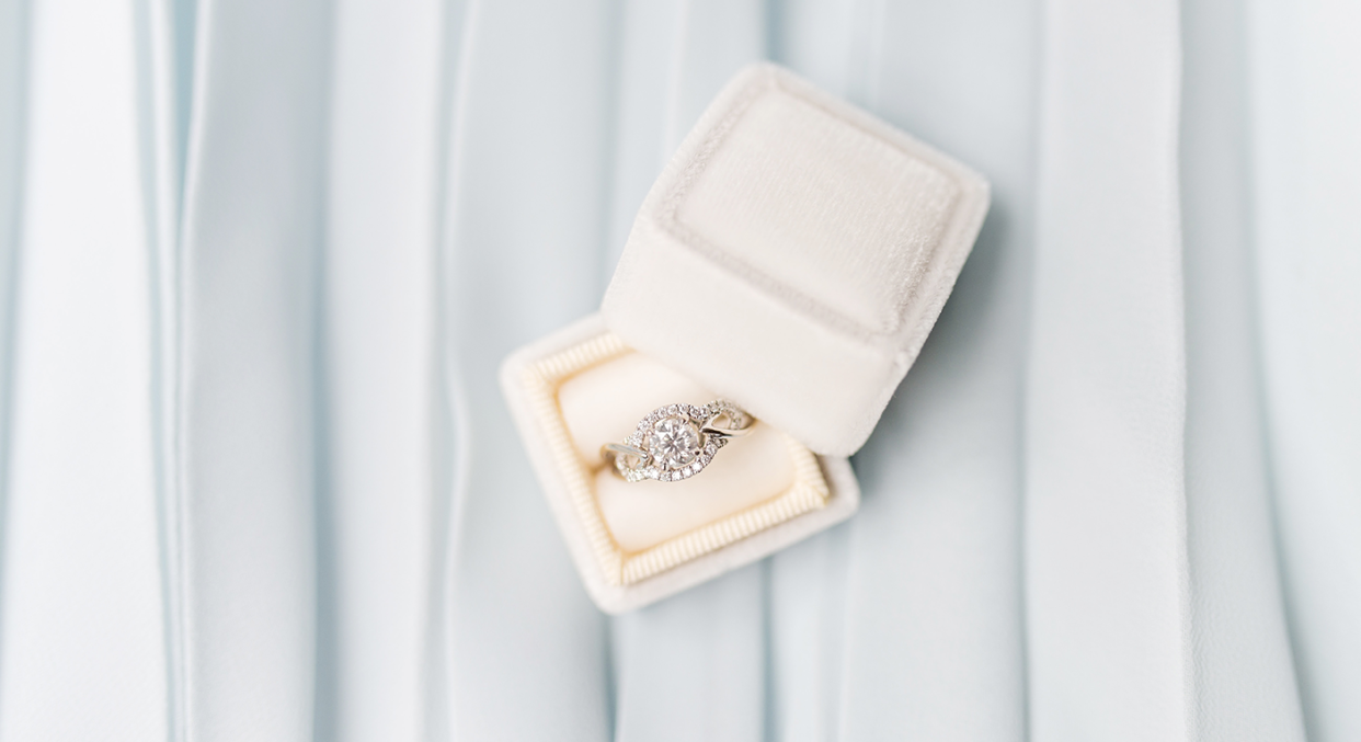 Searching for a budget engagement ring? We think we've found it [Photo: Unsplash]