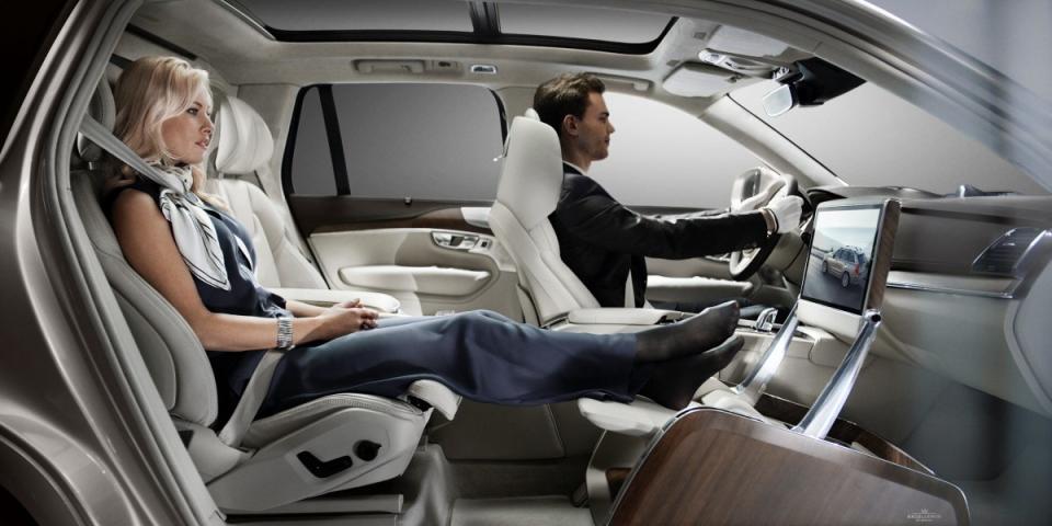 Volvo XC90 Excellence Lounge Console