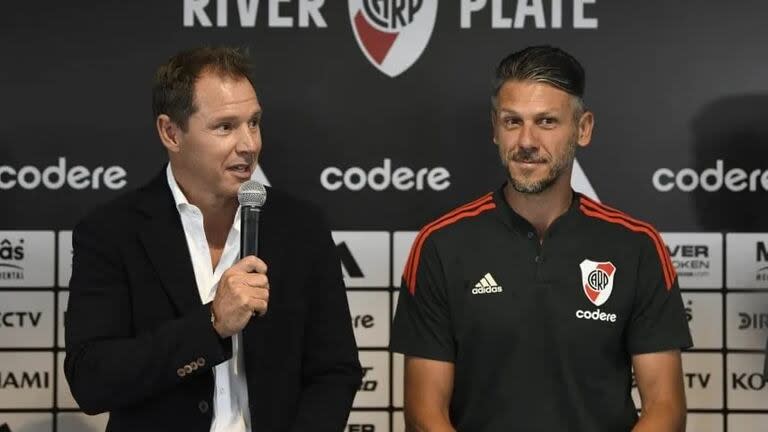 El presidente de River, Jorge Brito, tiene que hacer equilibrio en una comisión directiva dividida en cuanto al deseo de que Demichelis siga en River