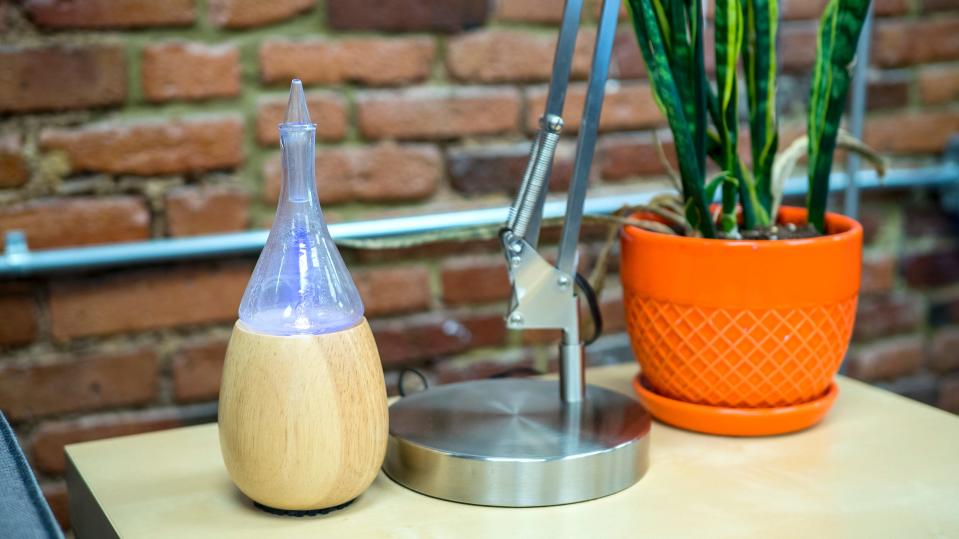 Achieve instant relaxation with this essential oil diffuser.