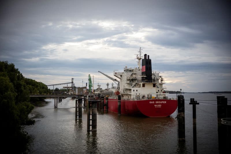 A vessel loads ammonia fertilizer in Donaldsonville