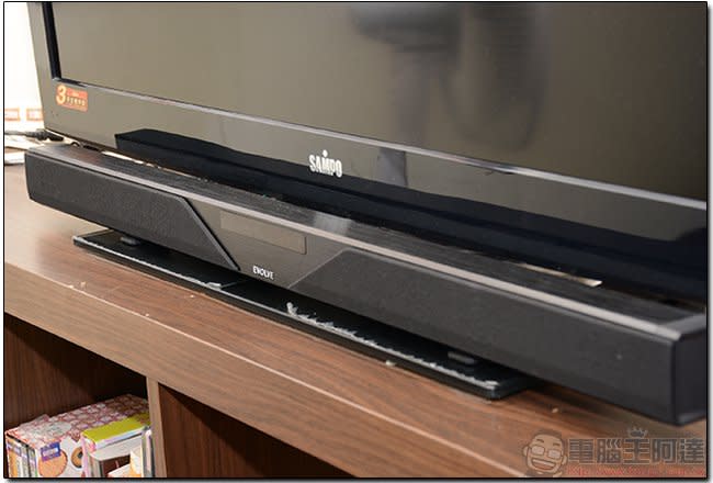 小空間也能享受好聲音，整合無線耳機的 EVOLVE SB-2600 SoundBar 開箱評測動耳聽