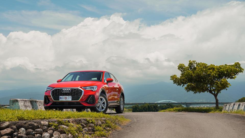 Audi Q3 Sportback 35 TFSI、35 TFSI S line 售價分別為 191 萬元及 208 萬元。