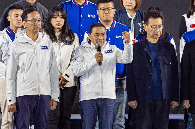 ▼侯友宜自行宣布敗選，表示會回市府上班，為新北市努力。（圖／中央社）