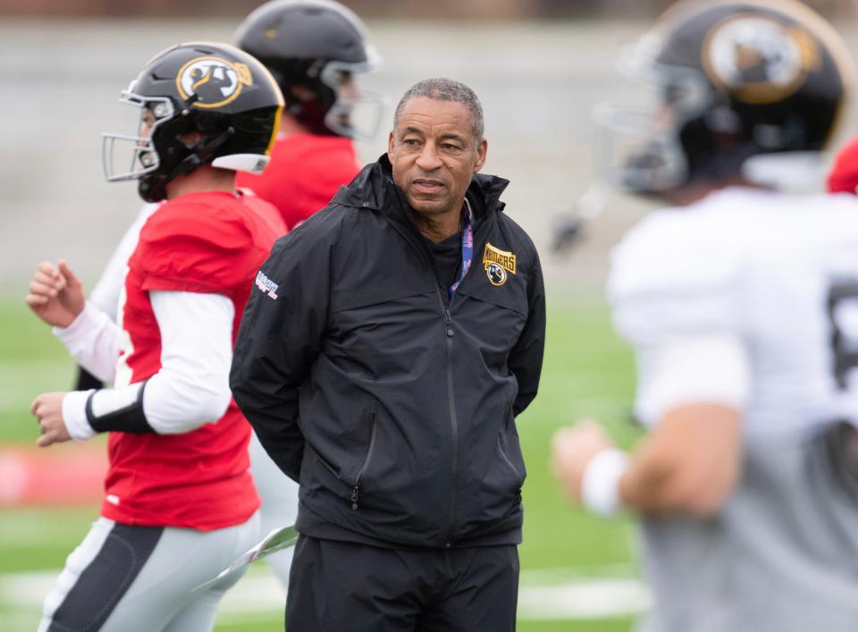 Pittsburgh Maulers head coach Ray Horton watches his team practice Friday, March 24, 2023, in Canton.