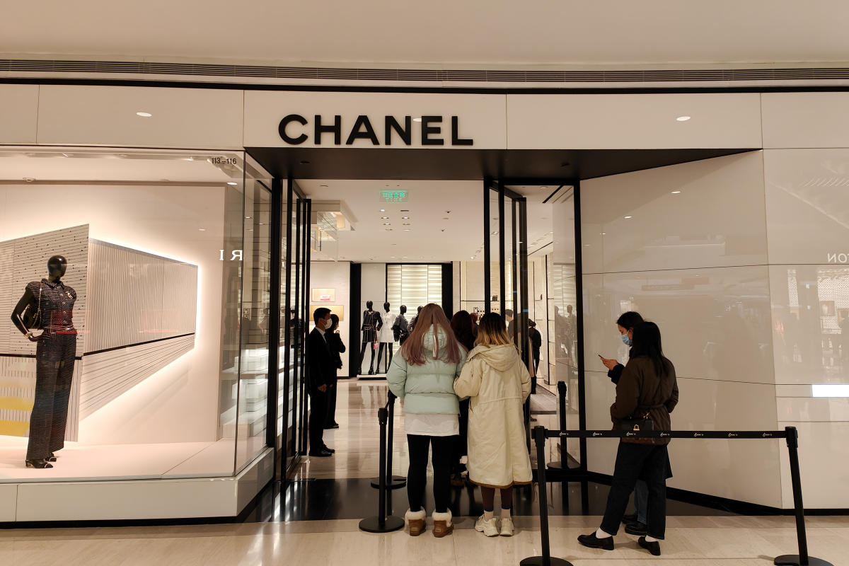 Chanel to Roll Out VIP Salons in Key Chinese Cities