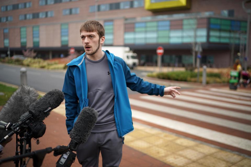 Alfie Evans: Court of Appeal rejects father's request to take toddler abroad