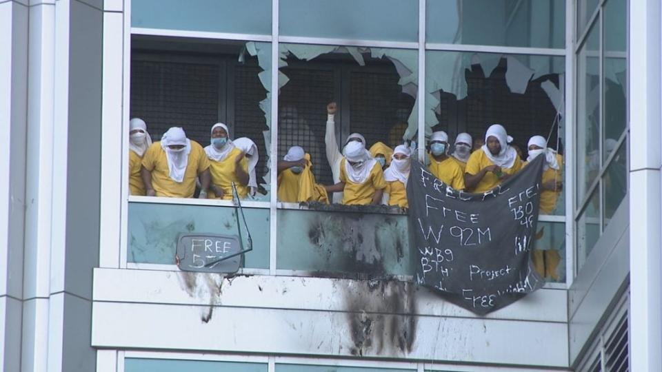 Inmates inside City Justice Center in St. Louis. (Photo: KDSK News)