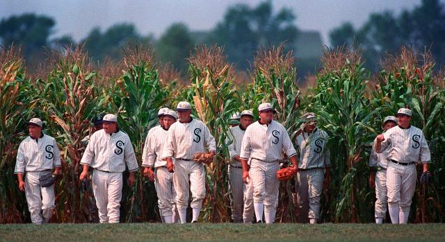 Kevin Costner leads Yankees and White Sox from cornfield onto the