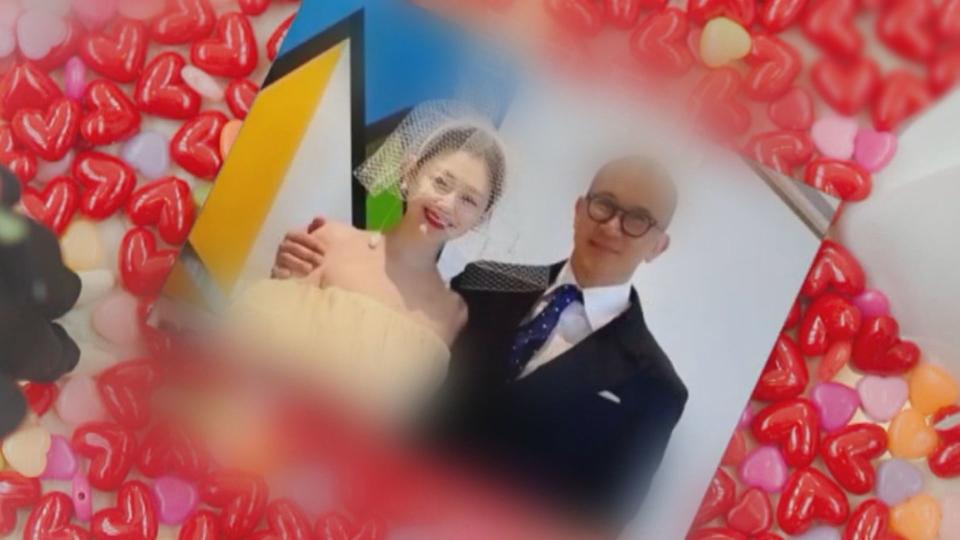 具俊曄與大S兩人婚紗照，近日於韓國綜藝節目曝光。（翻攝自劉QUIZ ON THE TUBE YouTube）