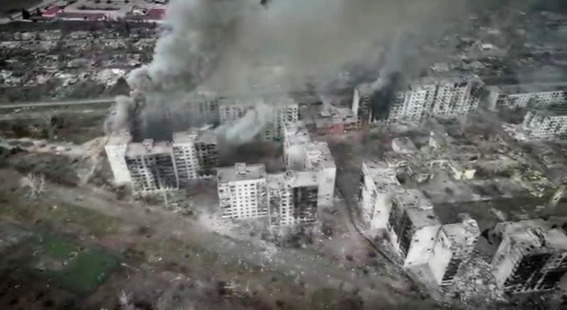 FOTO DE ARCHIVO. Imágenes de drones sobre Bajmut, en la región de Donetsk, muestran la devastación en medio de feroces combates durante la actual invasión rusa de Ucrania