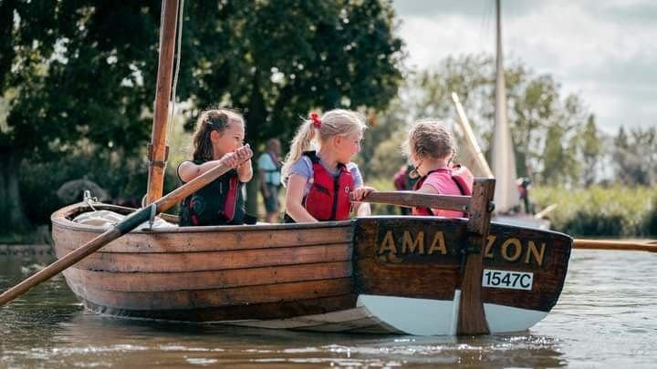 Young children in the boat, Amazon, which was used in the 1974 film.